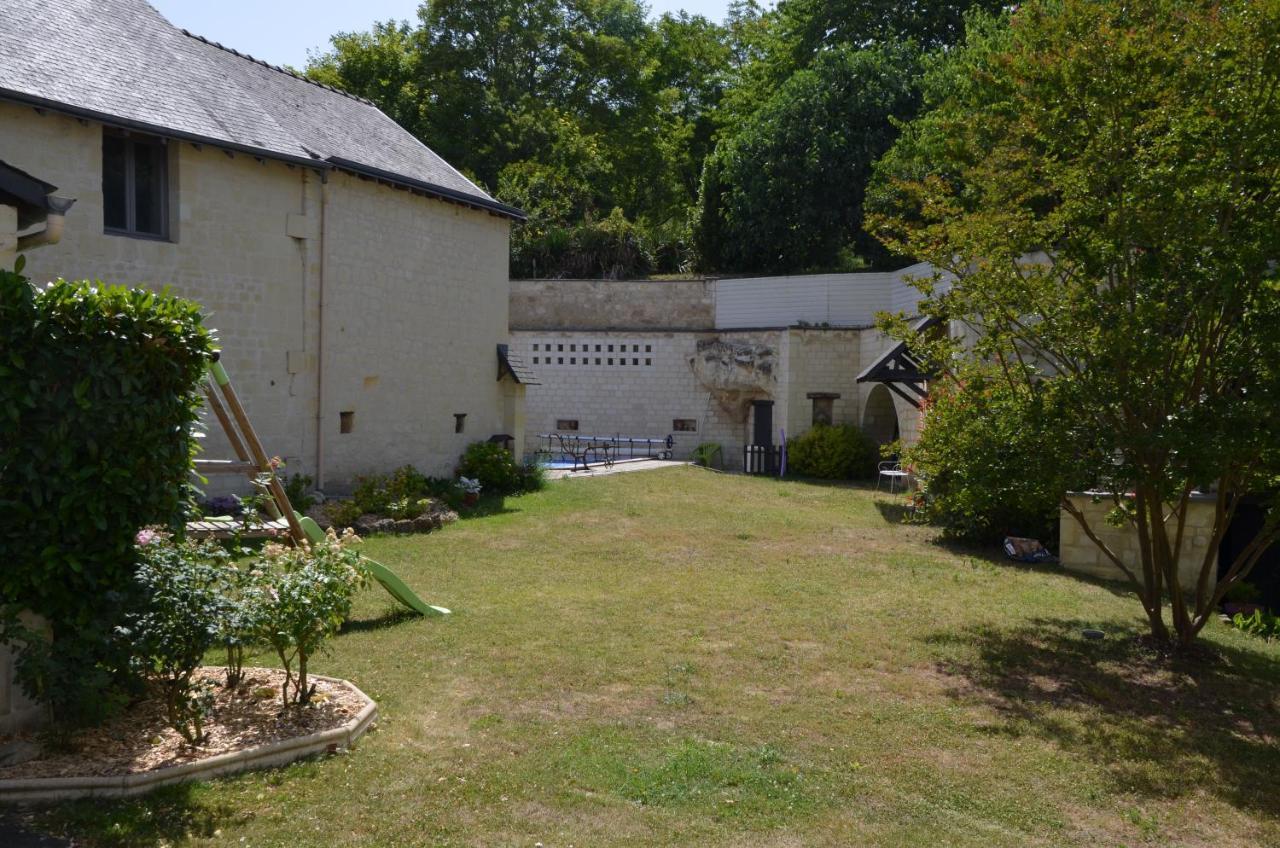 Chambre Gargantua Le Dolmen Thizay  Exterior foto